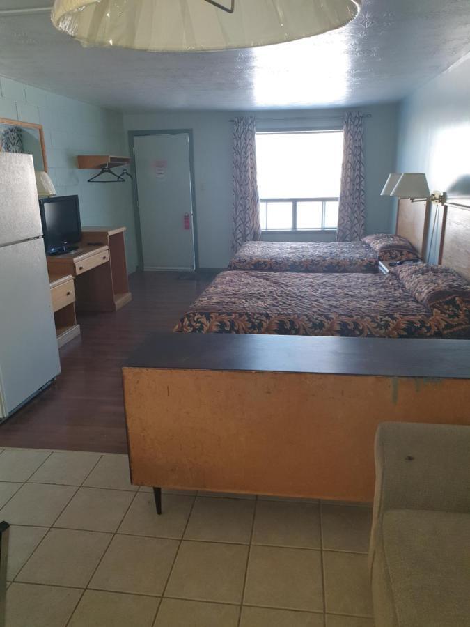 Chimo Motel Cochrane Exteriör bild